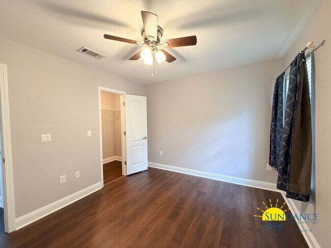Building Photo - 8565 Holley Hills Cir
