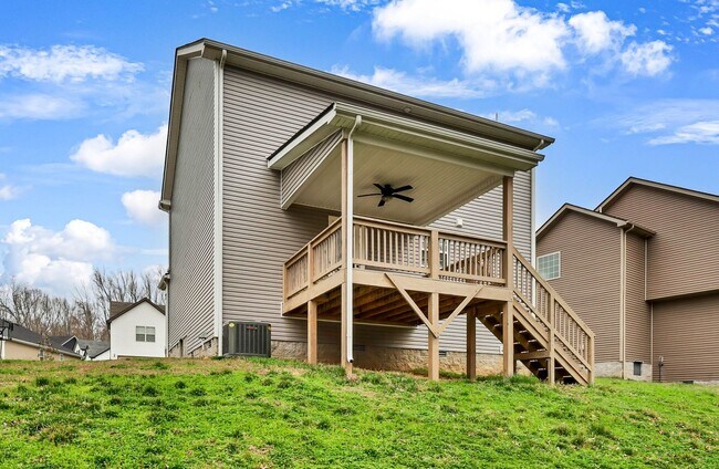 Building Photo - 1197 Old Charlotte Trace