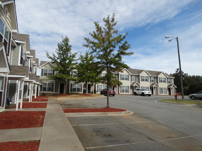 Building Photo - Vineyard Creek Apartments