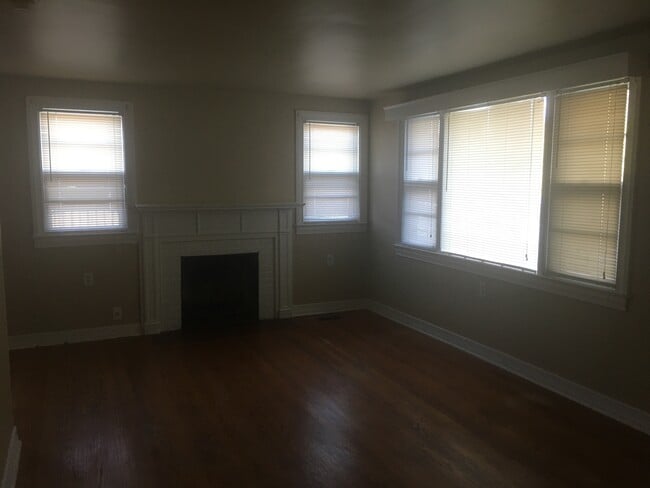 Building Photo - 108 Cannon Dr
