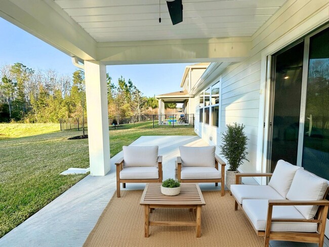 Building Photo - Serene Cul De Sac Home with Gorgeous Views!