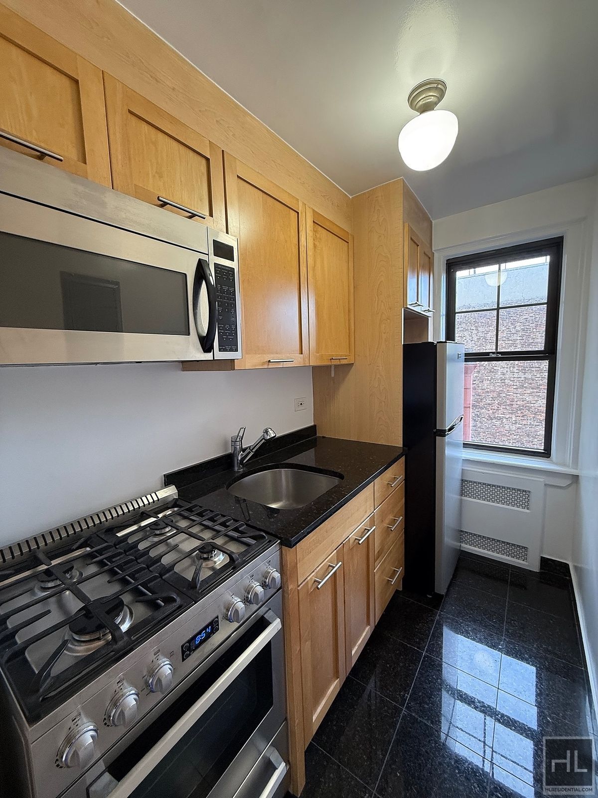 Building Photo - Christopher Street