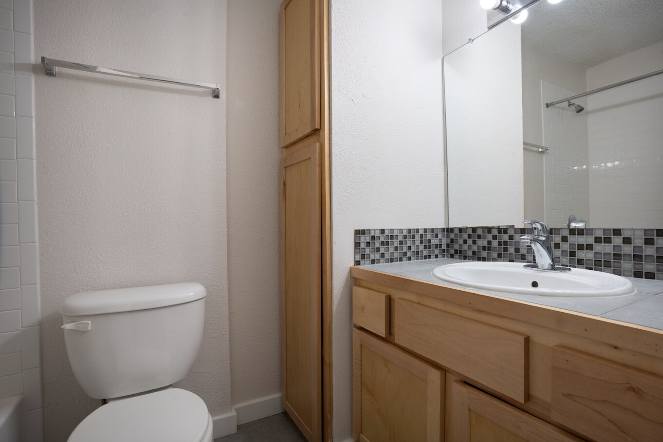 Building Photo - 2601 Penny Ln