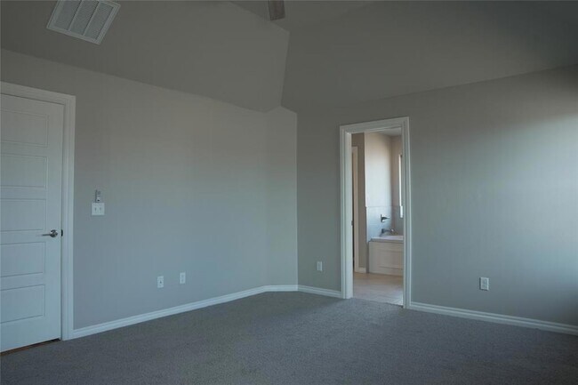 Building Photo - 5216 Bing Cir