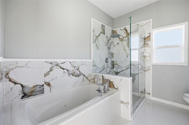 Building Photo - 14550 SW 61st Ct