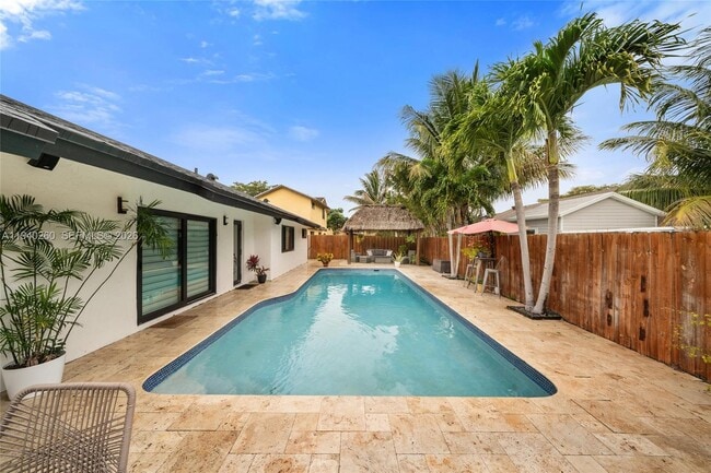 Building Photo - 730 SW 95 Terrace