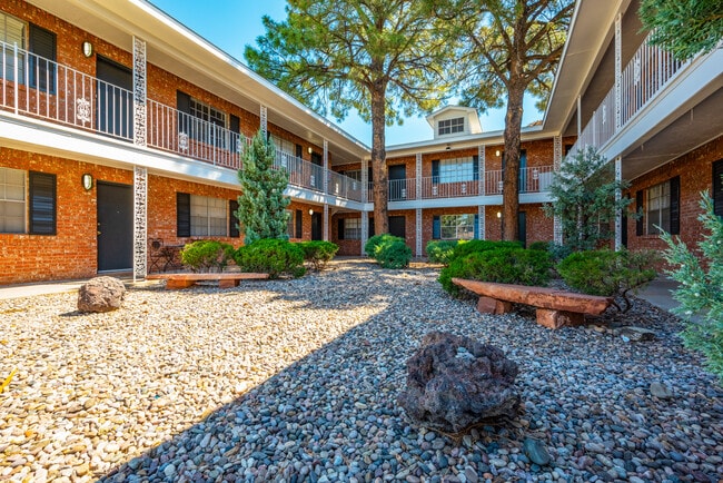 Building Photo - Pine Lane Apartments