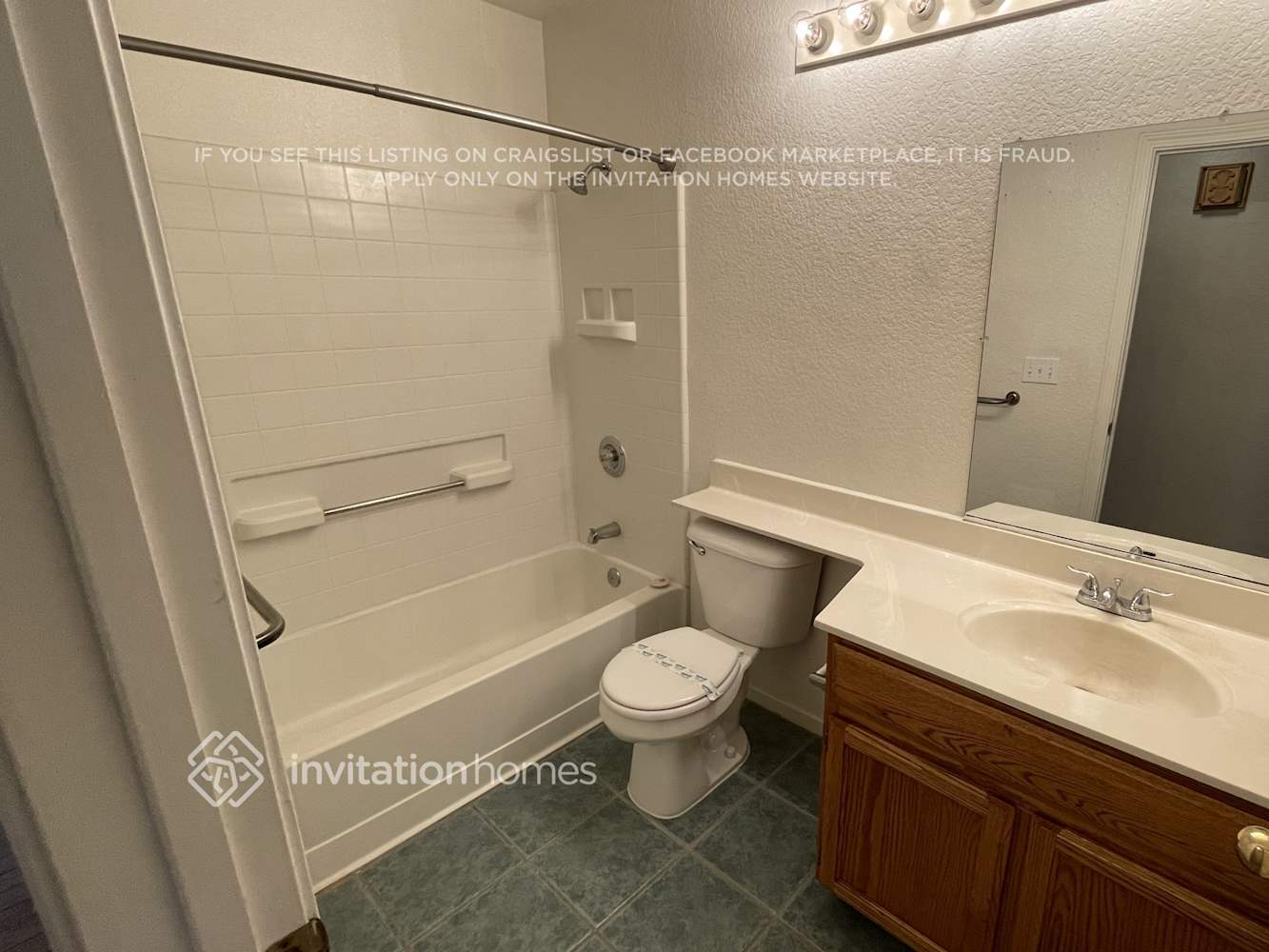 Building Photo - 2134 Jayhawk Dr
