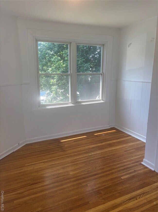 Building Photo - 174 Sedgwick Ave