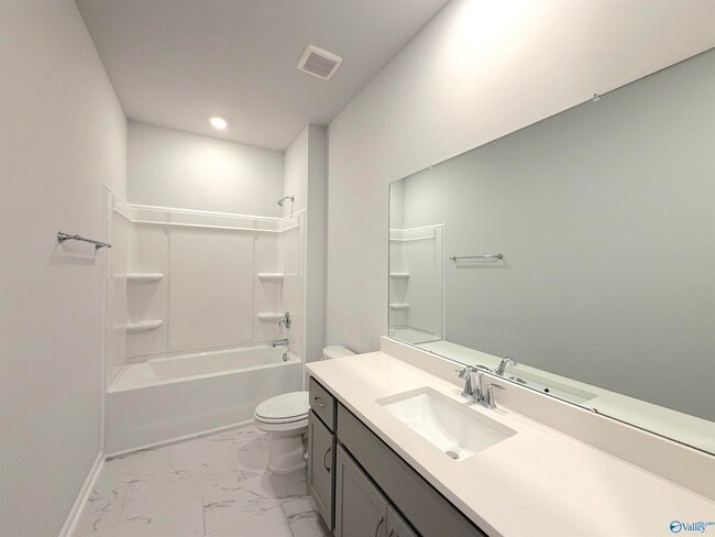 Building Photo - 14739 Mountain Strm Dr