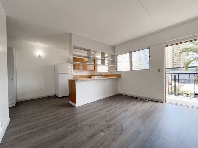 Building Photo - 1660 Piikoi St