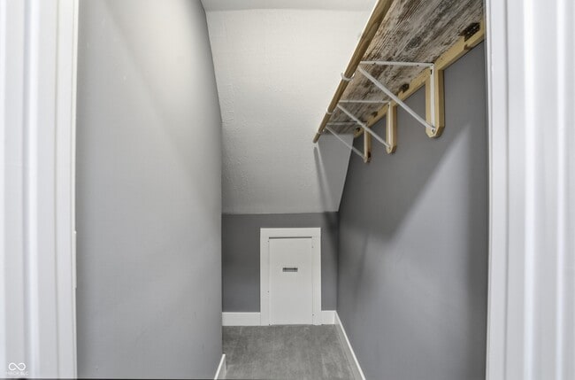 Building Photo - 1035 Albany St