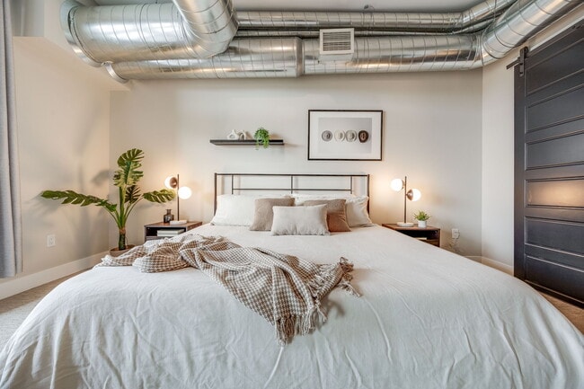 Building Photo - 3198 Blake St