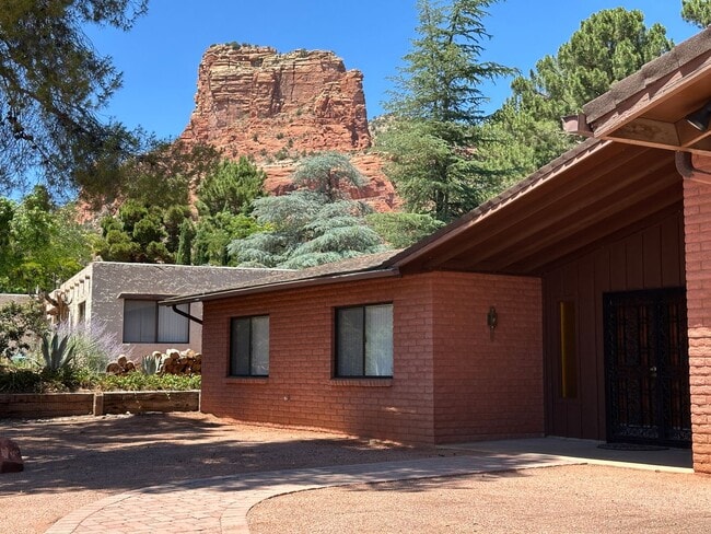 Primary Photo - HOUSE - SEDONA - VILLAGE OF OAK CREEK