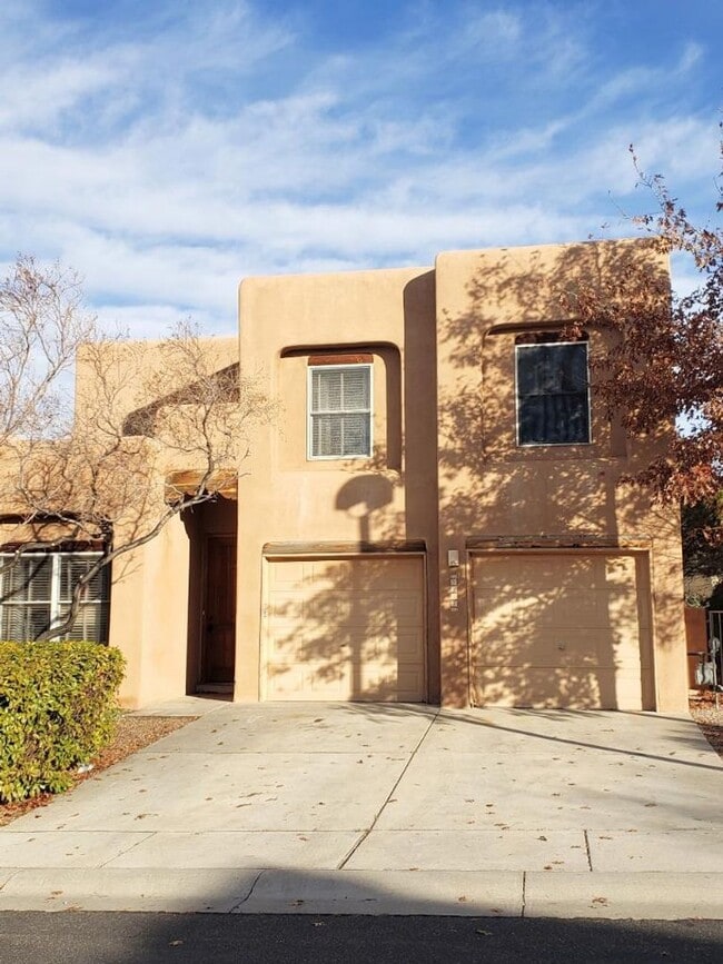 Primary Photo - Paseo Del Norte and Ventura NE