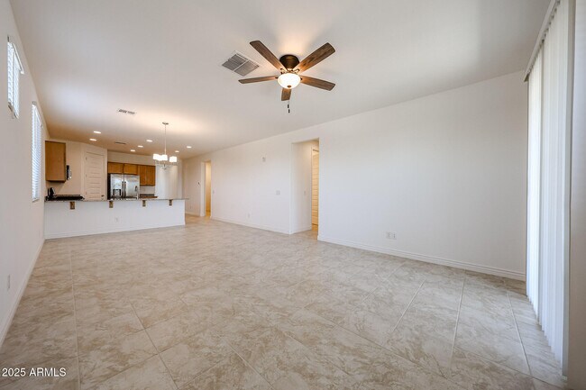 Building Photo - 5015 N 88th Ave