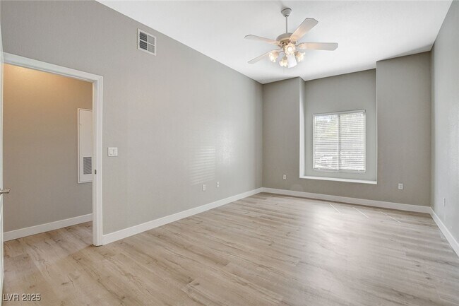 Building Photo - 8805 Jeffreys St