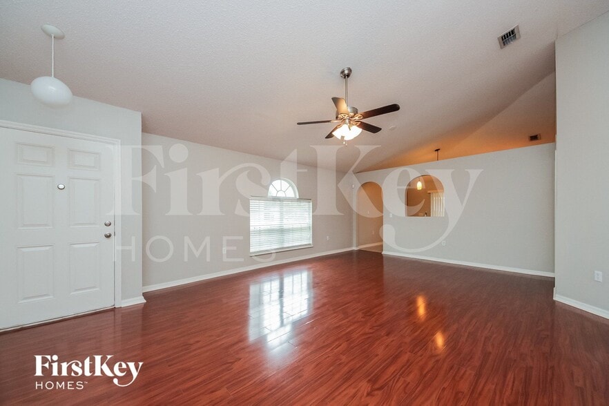 Building Photo - 3122 Whispering Trails St