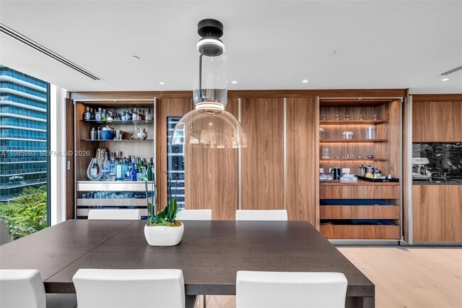 Building Photo - 430 Grand Bay Dr