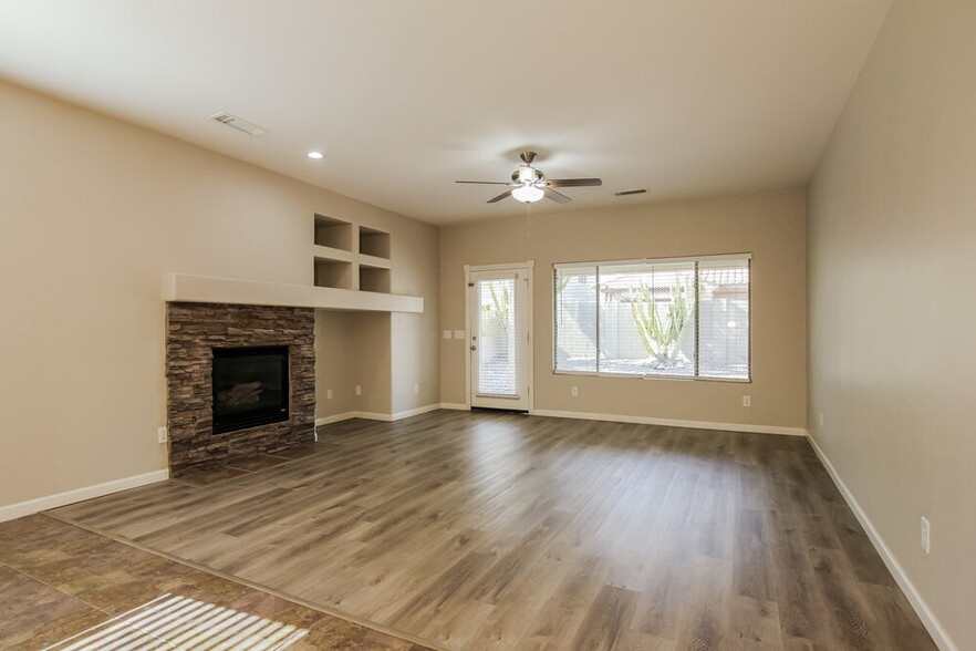 Building Photo - 17446 W Papago St