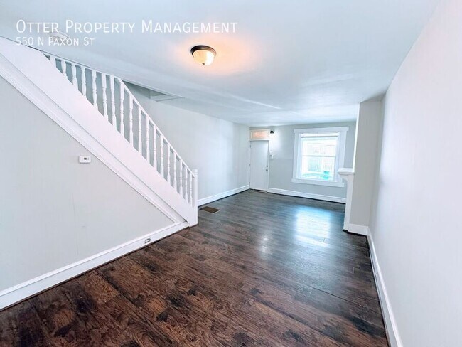 Building Photo - 550 N Paxon St
