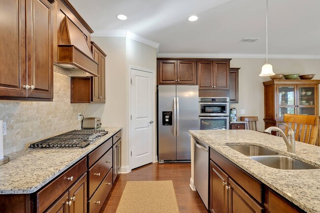 Building Photo - Sparkling clean 4 bedroom home in Spring H...