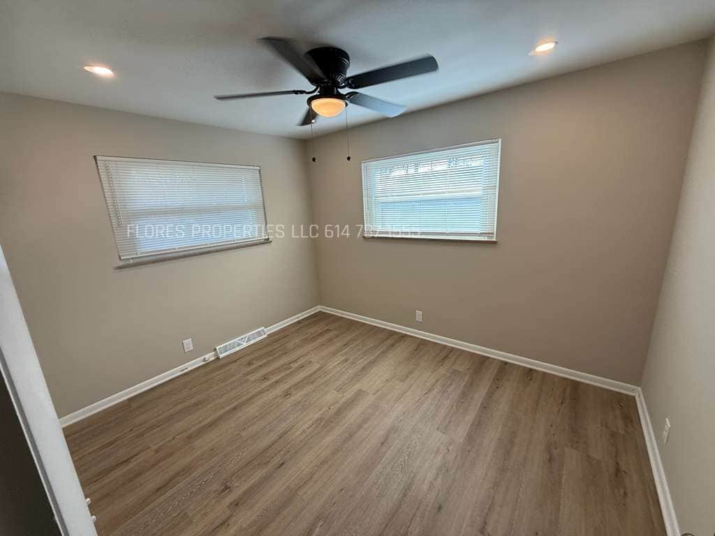 Building Photo - 4406 Glenmawr Ave