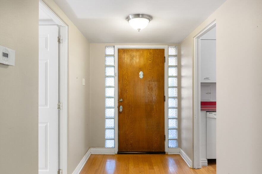 Front Door - 543 W Coronado Rd