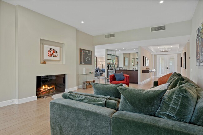 Building Photo - 78 Colgate Dr