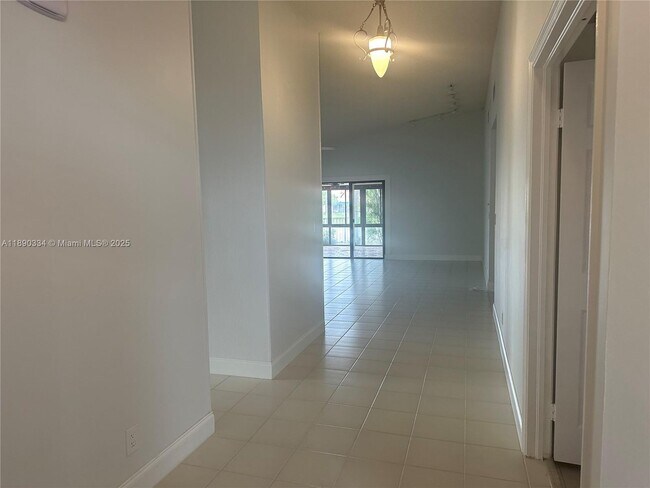 Building Photo - 13174 La Lique Ct