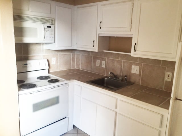 Building Photo - Parkview Apartments