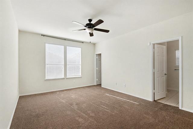 Building Photo - 2360 Toposa Dr