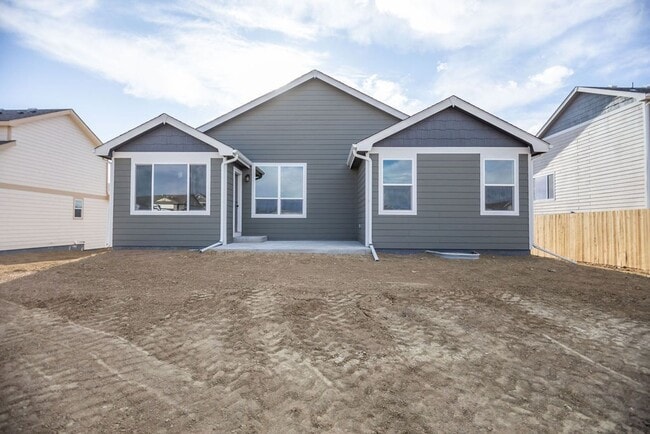 Building Photo - 3bd 2ba -  Ranch-Style Living in Northwest Loveland