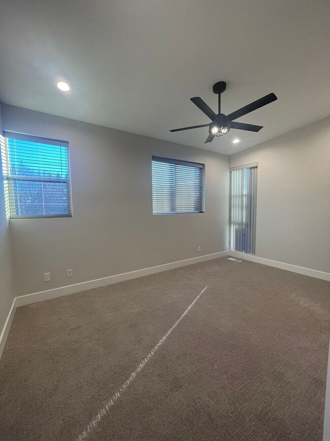 Building Photo - Modern Home in Millcreek – Stylish Living ...