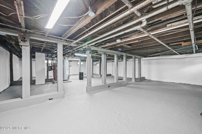 Building Photo - 509 Buffalo Ave