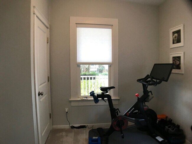 Building Photo - Charming remodeled Bungalow - 2 Bedrooms 1 Bath, 1,104 Sq. Ft.