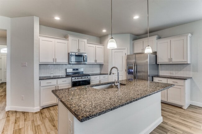 Building Photo - 1225 Bosque Ln