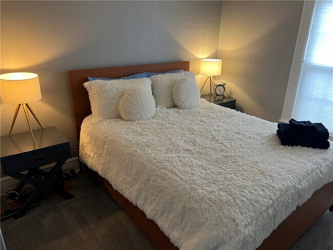 Building Photo - 36 Lansdale St