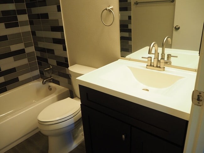 Building Photo - 3 Bed - 2.5 Bath in Flower Mound