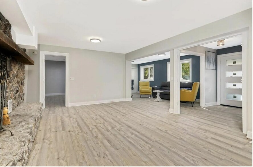 Building Photo - 4442 Dorchester Rd