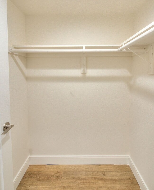 Building Photo - 11726 Hamlin St