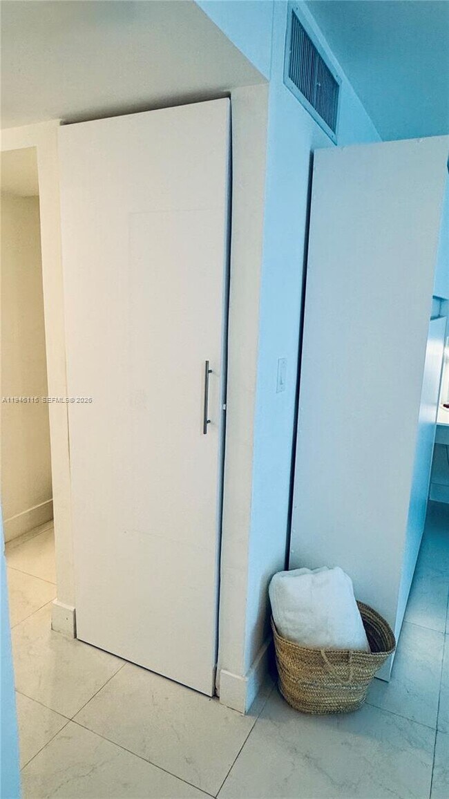 Building Photo - 1200 West Ave