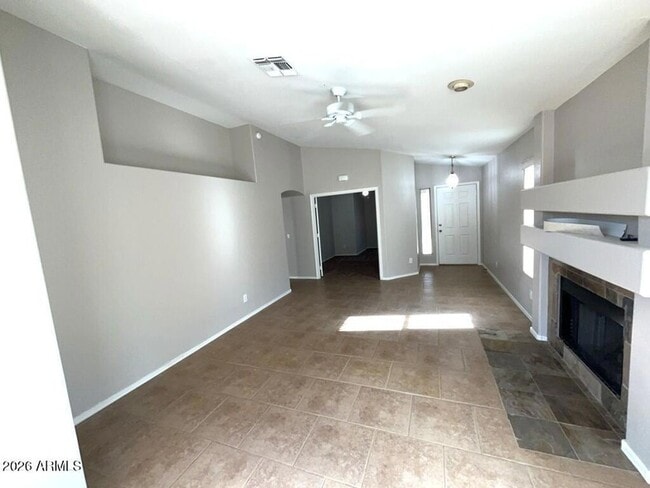 Building Photo - 4148 E Anderson Dr