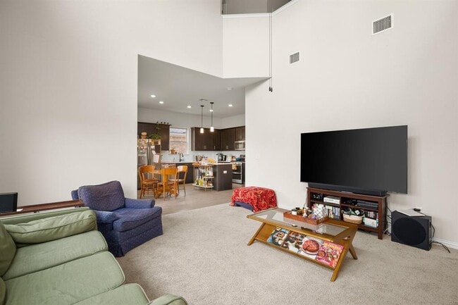 Building Photo - 918 Pittsburgh Dr