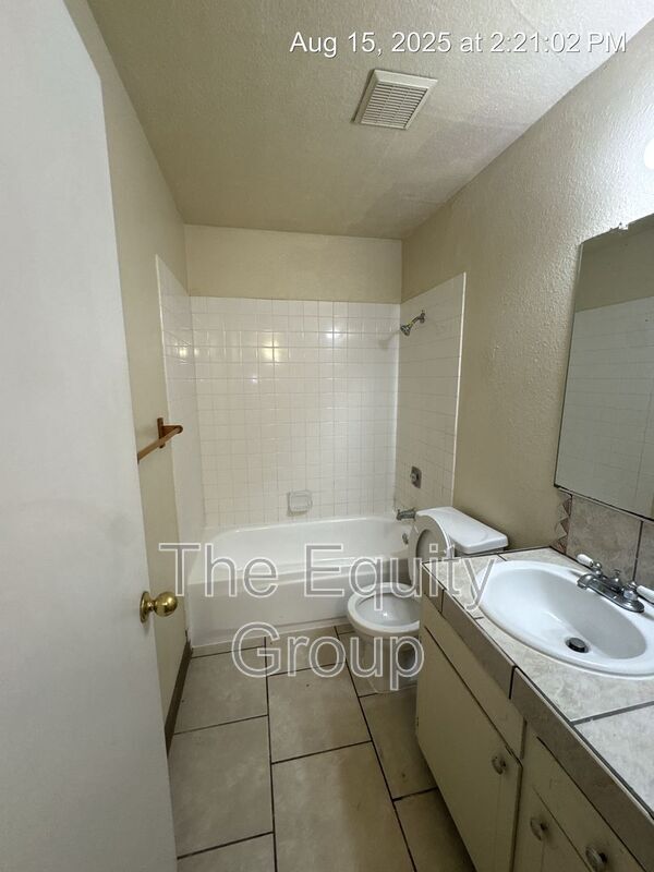 Building Photo - 1871 Emma Lee Ln