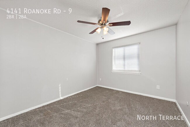 Building Photo - 4141 Roanoke Rd
