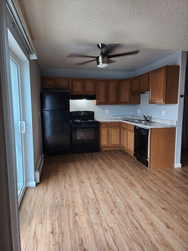 Building Photo - Myers Court