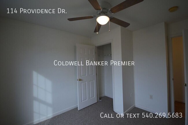 Building Photo - 114 Providence Dr