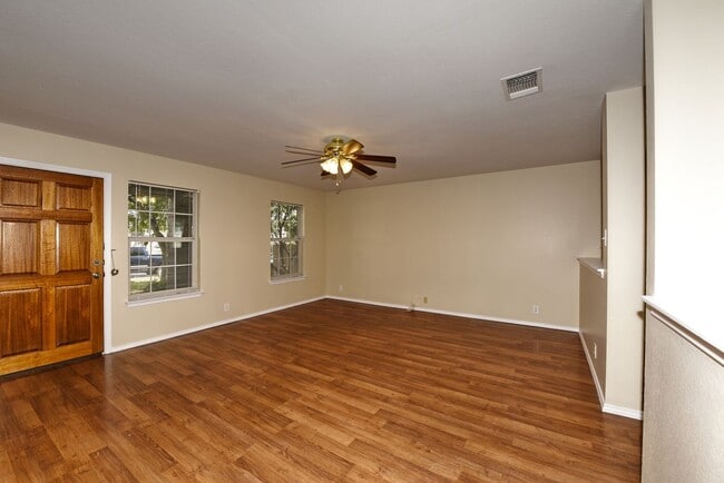 Building Photo - GREAT LOCATION: 1604 & SHAENFIELD  |  3 BE...