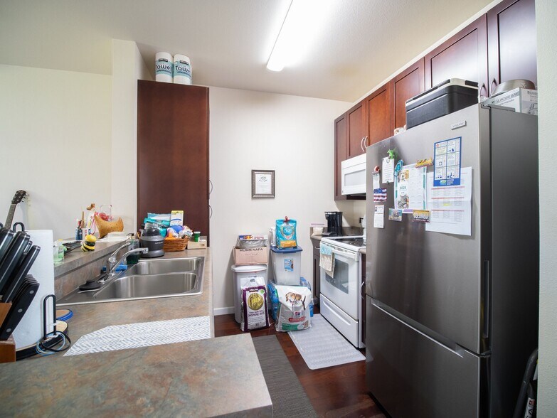 Building Photo - 127 Hoowaiwai Loop